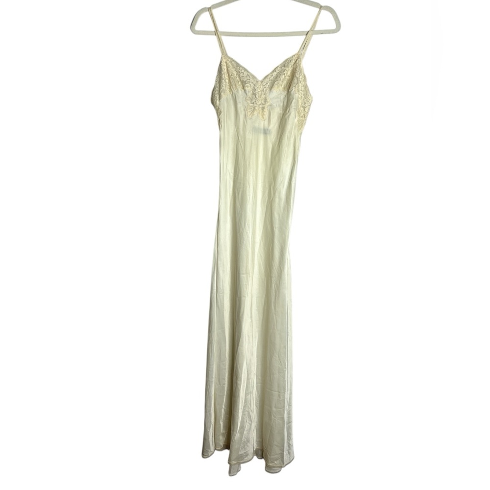 Vintage Fernando Sanchez silk blend lace nightgown